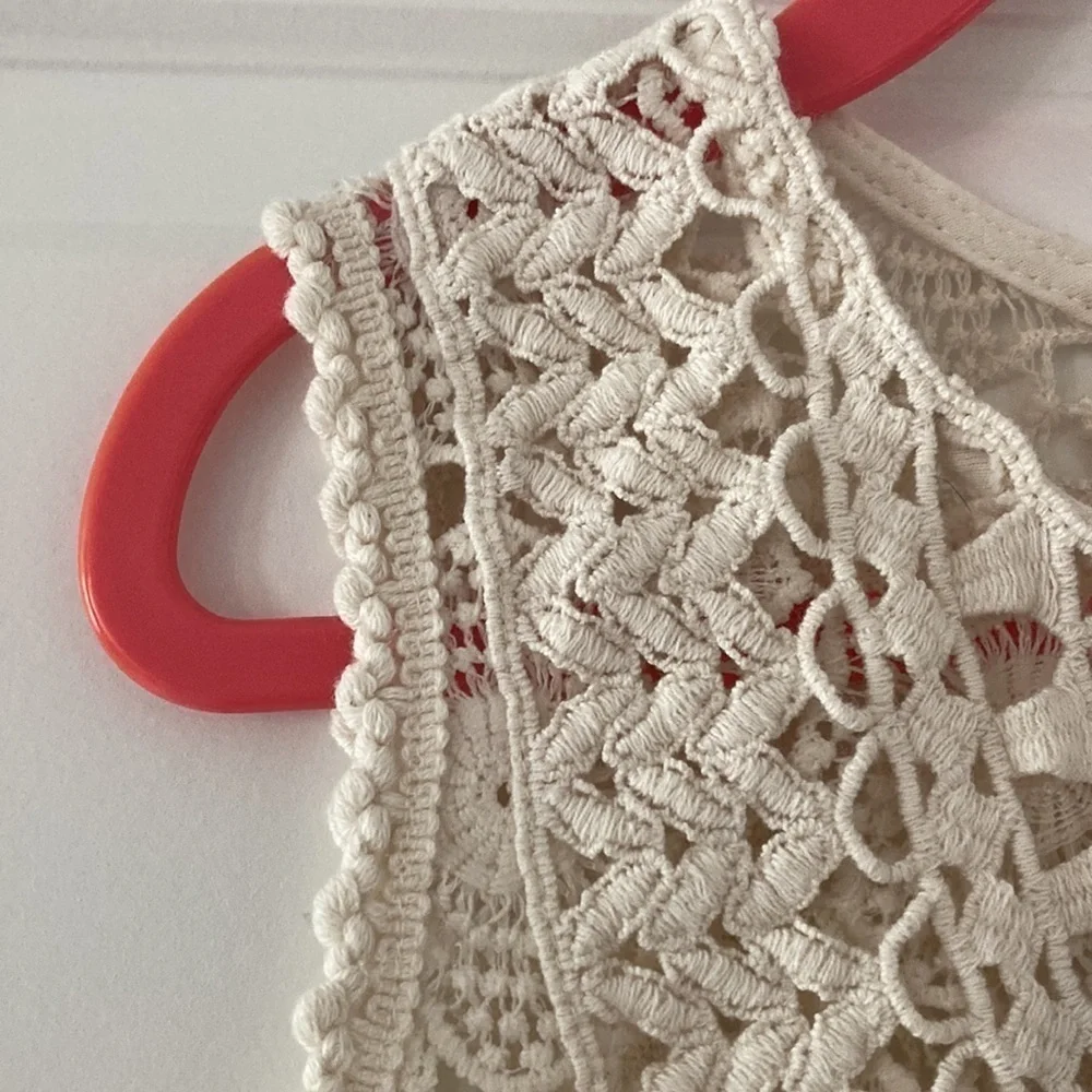 Girls size 6 6x top
